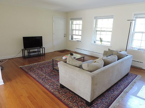 2nd image of 1406 Hinman Ave #2A