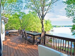 1087 Palmyra Dr, Tega Cay, SC 29708