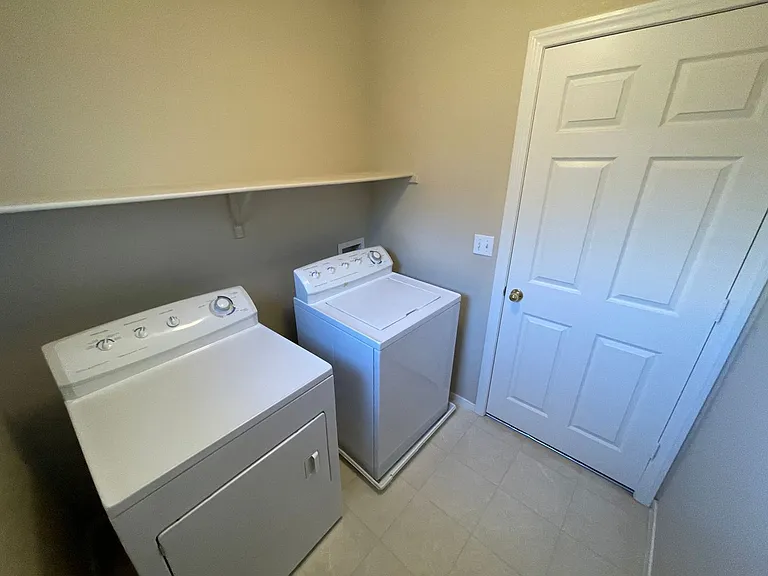 8141 Marshall Canyon Dr — Photo 12