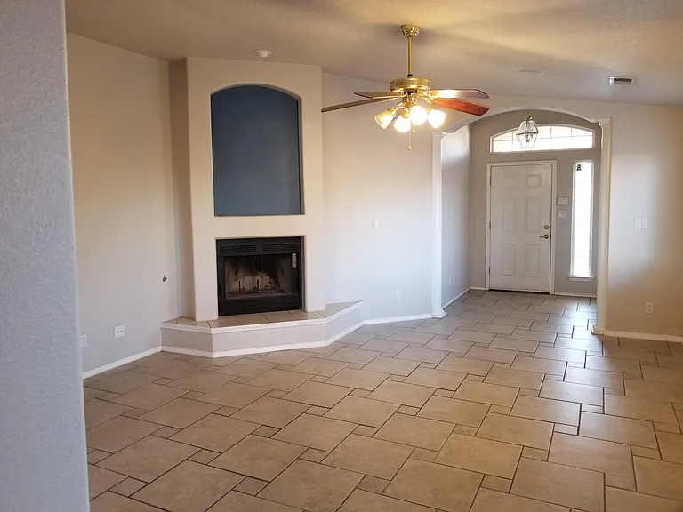 4724 Stafford Pl NW — Photo 5