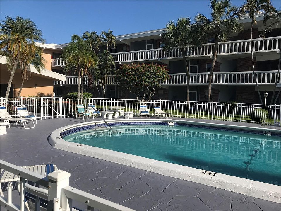 201 NE 14th Ave APT 1C, Hallandale, FL 33009 | MLS #A11387166 | Zillow