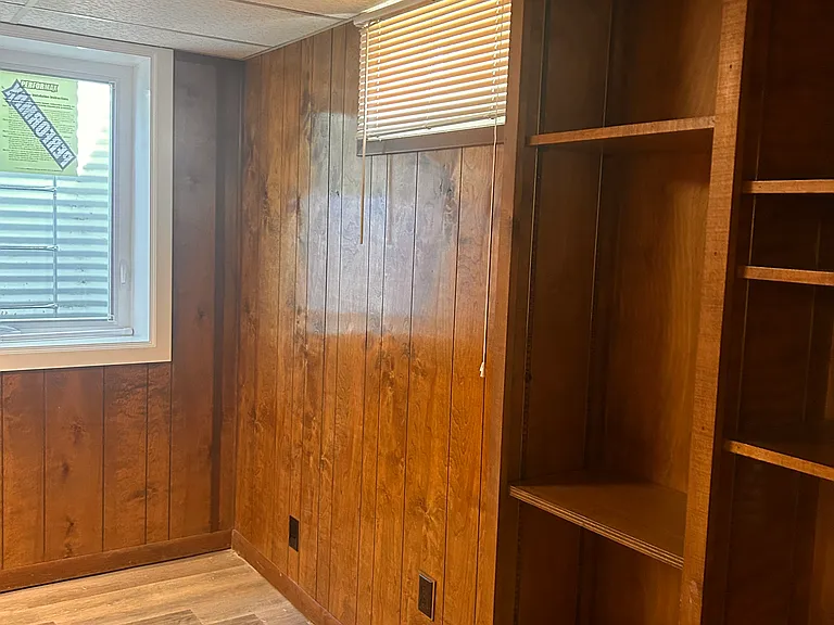 1305 W Benton St — Photo 10