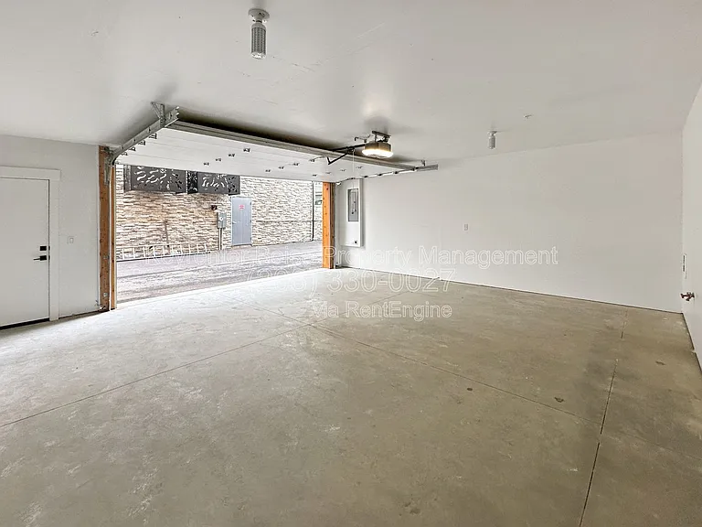 3586 N Adams St — Photo 20