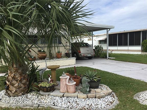 3rd image of 510 Imperial Dr