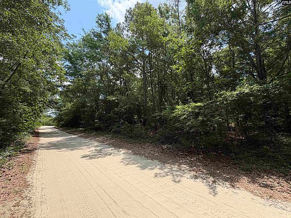 4th image of 143 Seleta Cir