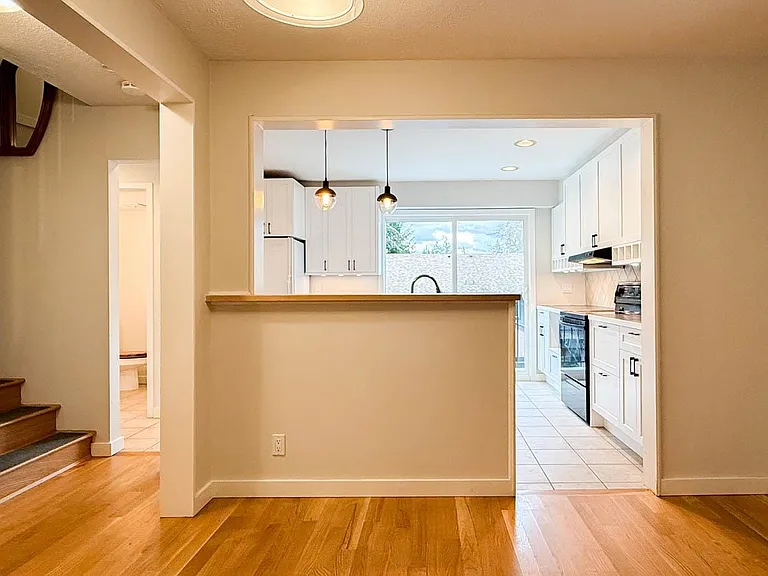 1530 McNair Dr — Photo 10
