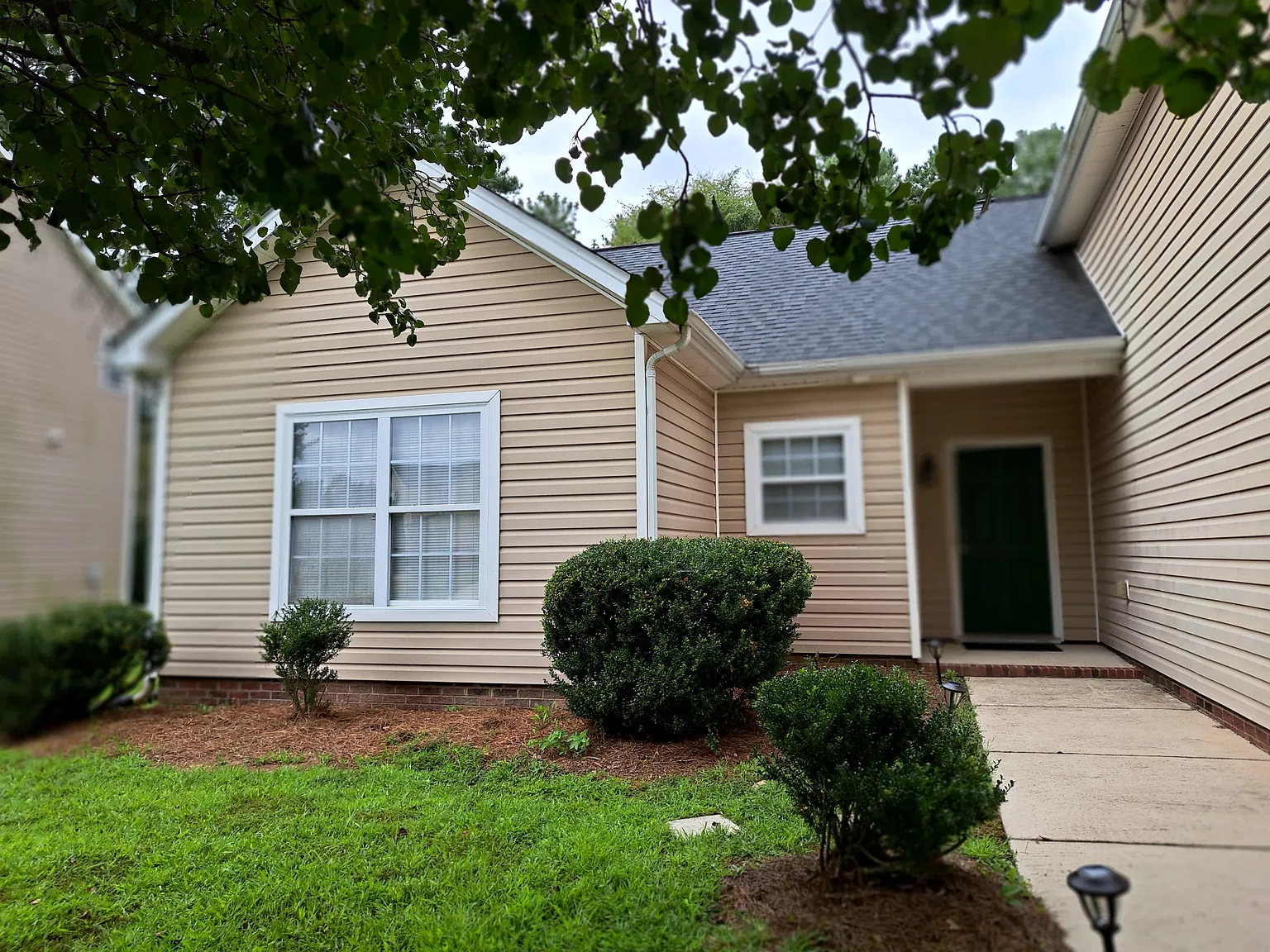 4 bed, 1517 sqft, $1,950 — Photo 2
