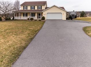 125 Sky Harbor Dr, Port Matilda, PA 16870