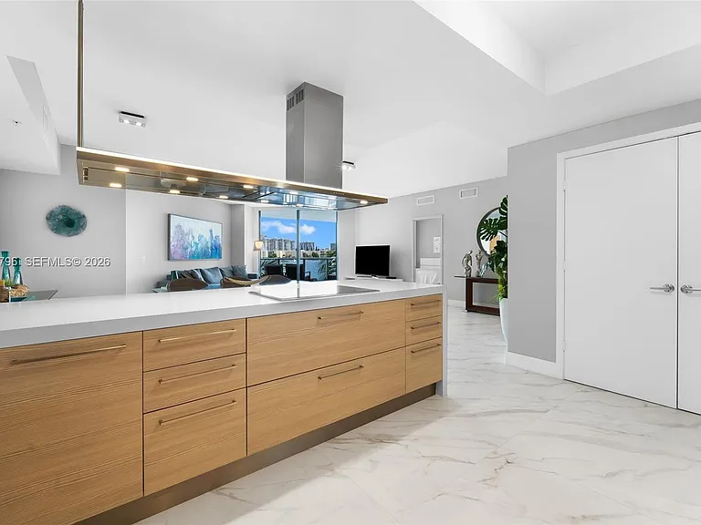 17111 Biscayne Blvd #307 — Photo 19
