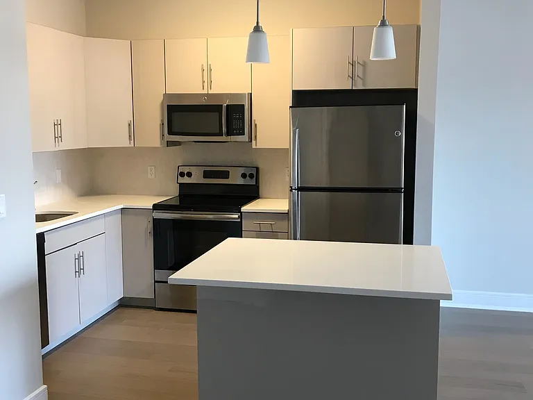 461 Palisades Blvd #306 — Photo 1