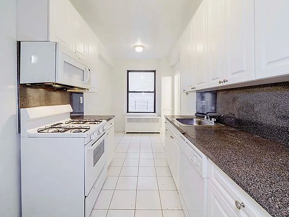 3rd image of 237 E 20th St APT 3A