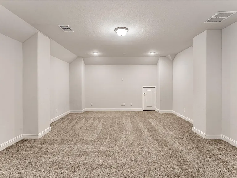 7623 Water Glen Ln — Photo 39