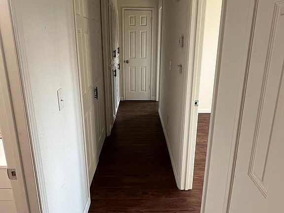 5th image of 1923 W Whitendale Ave #0