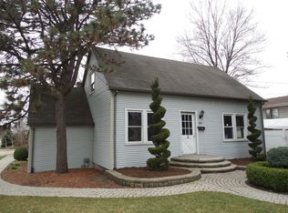 10101 W Lyndale Ave, Melrose Park, IL 60164