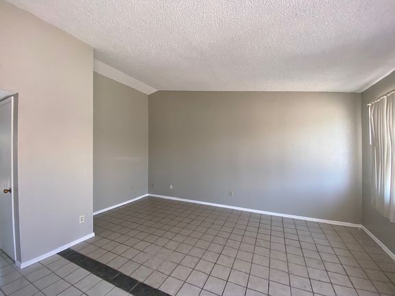 3rd image of 1503 N Riverview Blvd #1