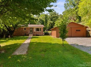 7363 Carolina Blvd, Clyde, NC 28721