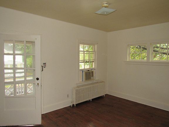4th image of 3308 2nd Ave #2