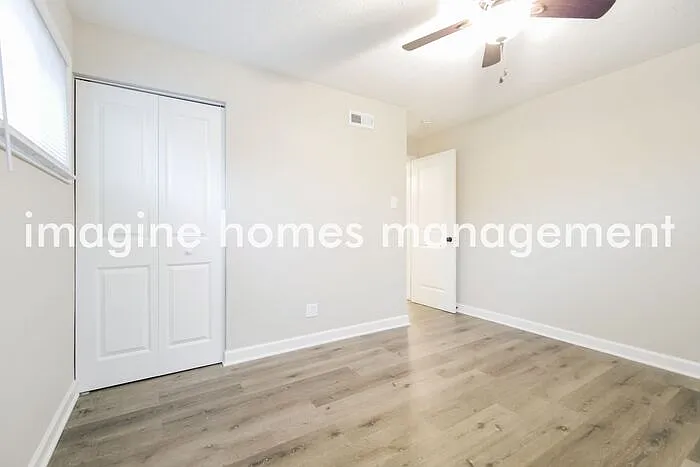 3010 Scott Ave — Photo 8