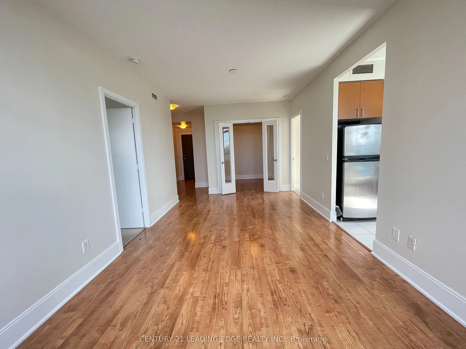 3 bed, $3,100 — Photo 4