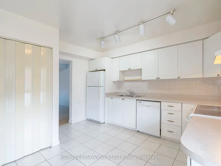 17 Stoneham Rd — Photo 15