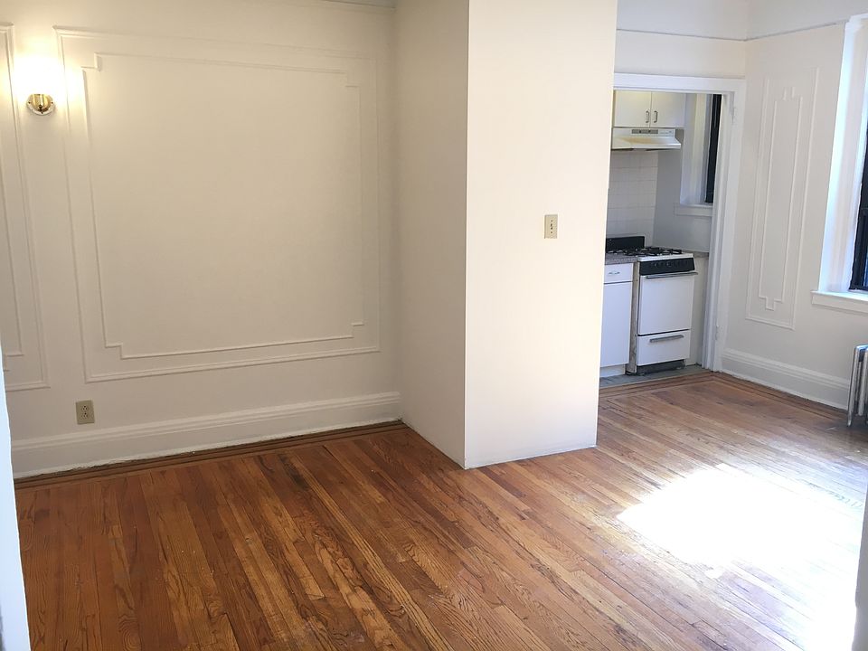 1st image of 4309 40th St #6/K