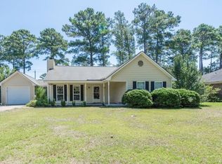 812 Mandarin Dr, Hinesville, GA 31313