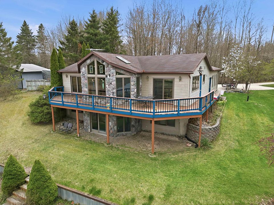 1st image of 880 Sutherly Rd