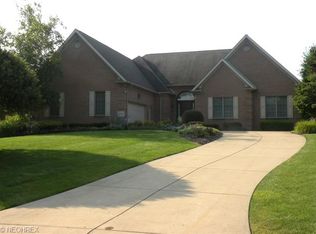 7699 Winterberry Dr, Youngstown, OH 44512