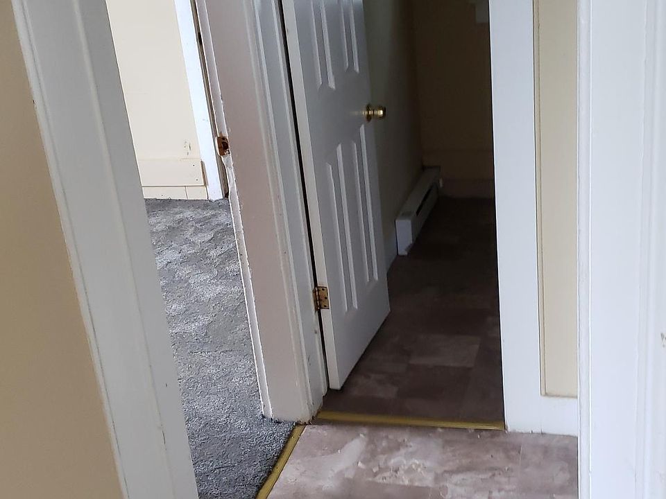 2nd image of 629 Broad St #4