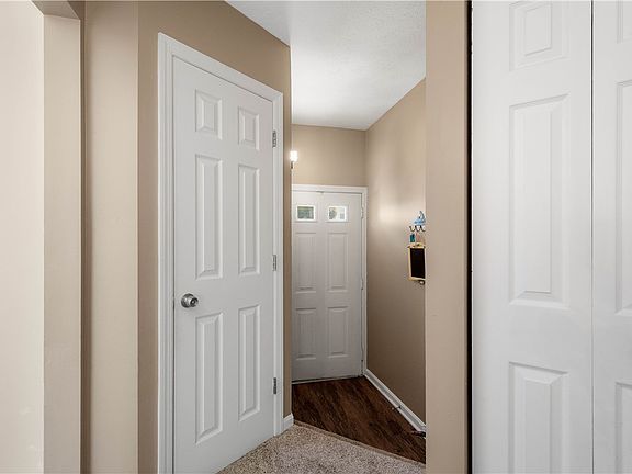 3rd image of 185 Old Village Ln
