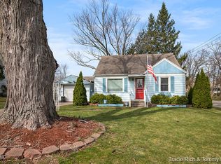 109 N Bower St, Greenville, MI 48838