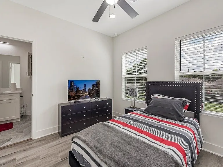 8328 Corinth St #B — Photo 1