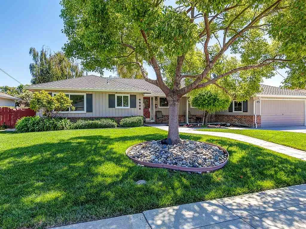 4906 Eggers Dr photo 1