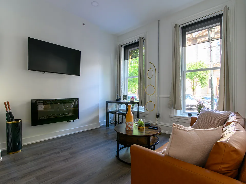 205 State St #1