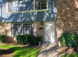 5127 Gibbons Dr, Carmichael, CA 95608