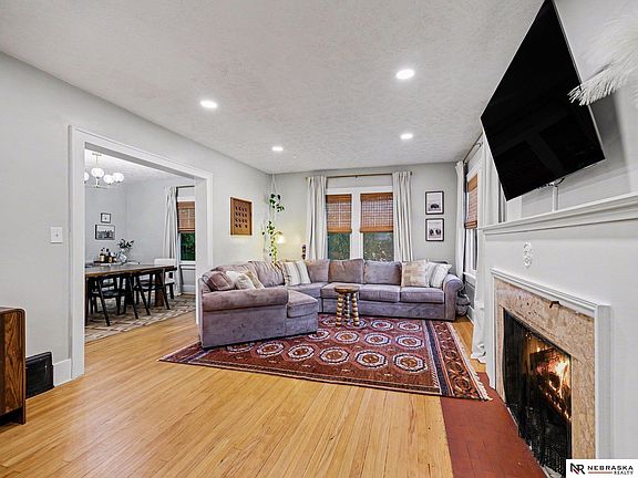 3rd image of 111 S 50th St