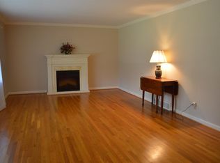 338 Jesselin Dr, Lexington, KY 40503