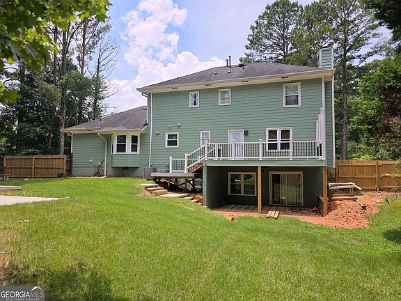 3rd image of 582 Hastings Way