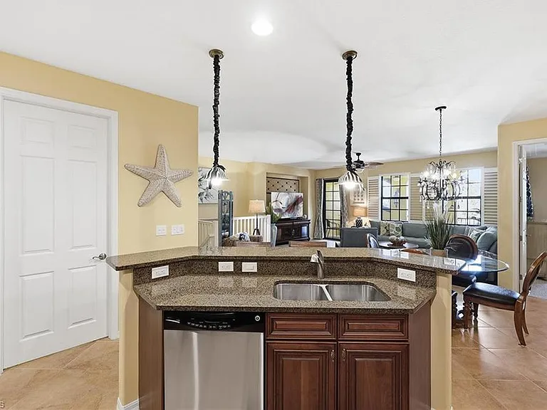 8986 Cambria Cir #2204 — Photo 10