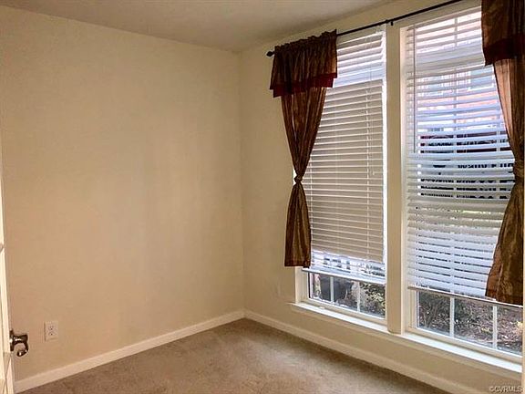 3rd image of 3905 Fish Pond Ln