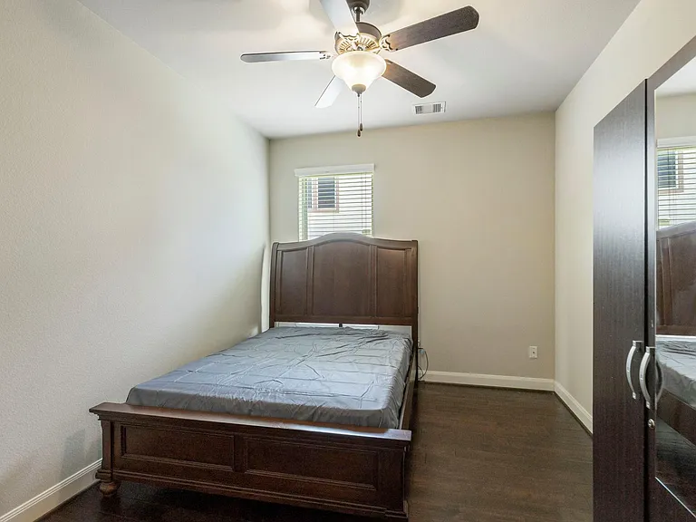 9739 Reston River Ln — Photo 12