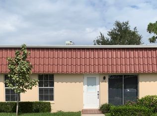 322 Cape Cod Cir, Lake Worth, FL 33467