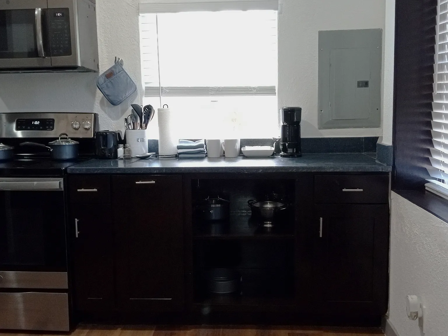 8194 Silverdale Way SW — Photo 2