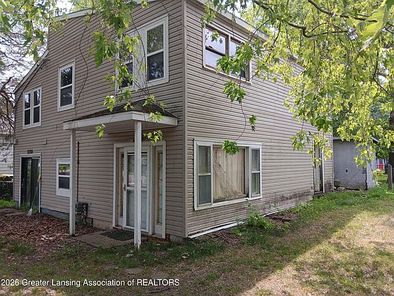 2nd image of 2077 Elliott St