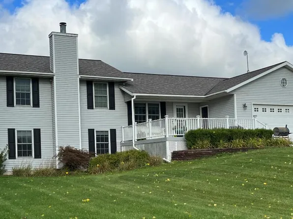 2485 48th Ave, Zeeland, MI 49464