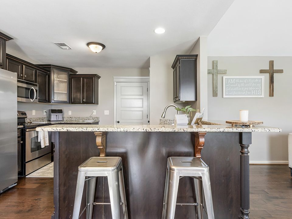 321 Ivy Bend Cir, Clarksville, TN 37043 Zillow