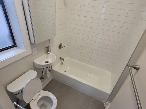 1 Magnolia Avenue image 10 of 10