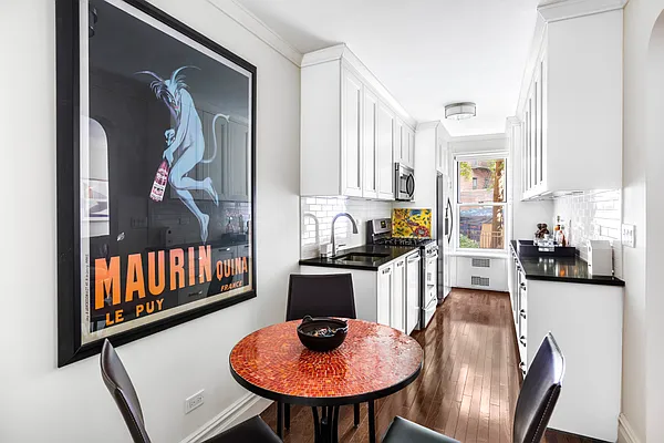 Sold by Warburg | media 15