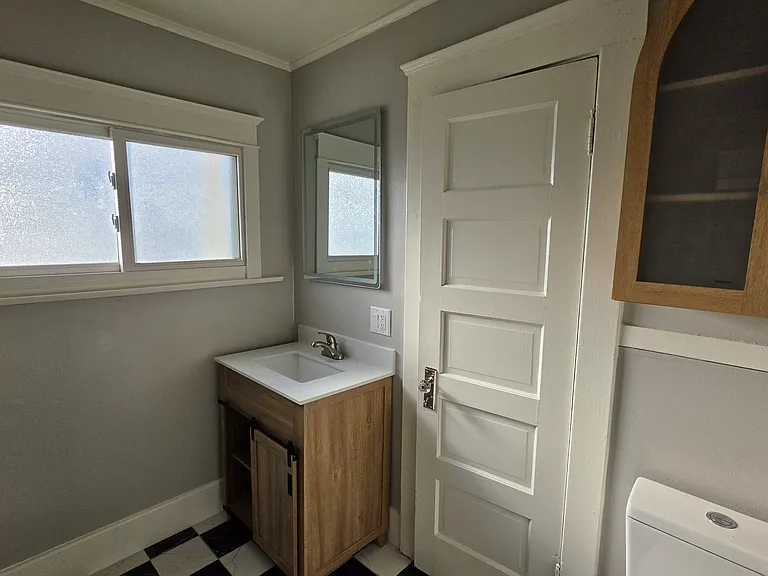 4139 Locust St — Photo 18