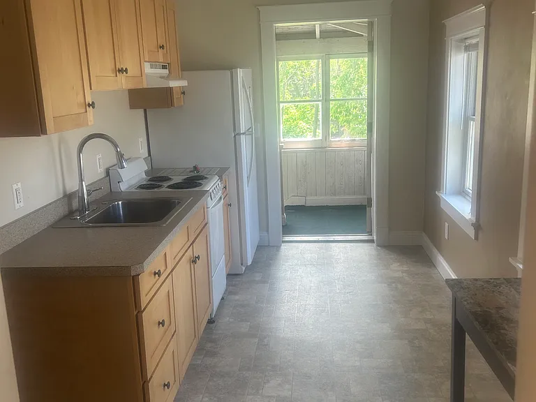 470 W Main St #3 — Photo 6